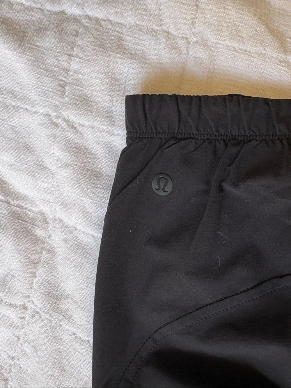 NWT Lululemon Lightweight MR Barrel Leg Cropped Black Pants Women’s 12